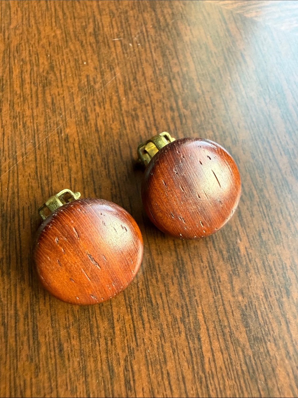 Vintage Wooden Clip-On Earrings – Mid-Century Boho Retro